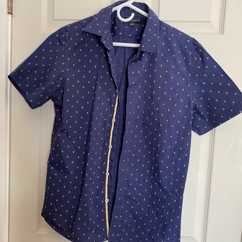 J. Crew Men’s Short Sleeve Button down Shirt